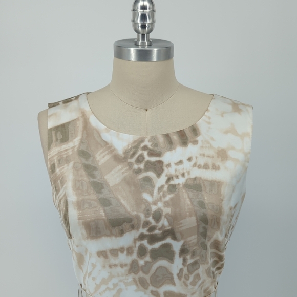 NEW Tahari Animal Print Satin Sheath Dress Tan White 10 preppy Business casual - Picture 3 of 8